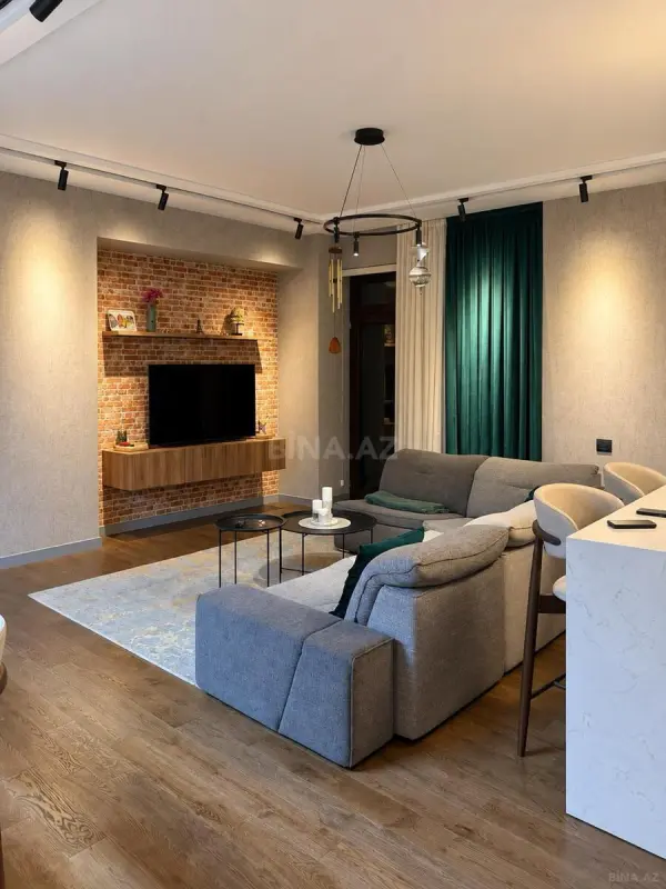 Kirayə verilir 3 otaqlı mənzil 120 m²