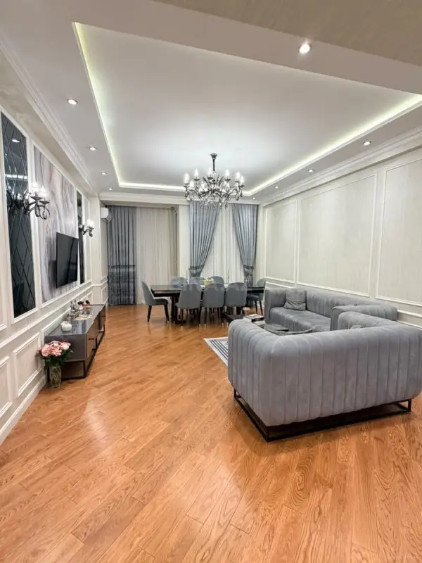 Satılır 4 otaqlı mənzil 164.5 m²