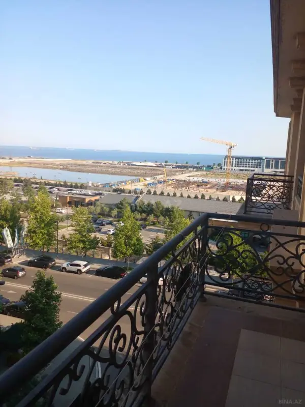 Kirayə verilir 3 otaqlı mənzil 120 m²