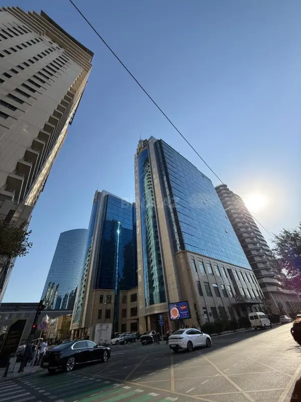 Satılır 2 otaqlı mənzil 72 m²