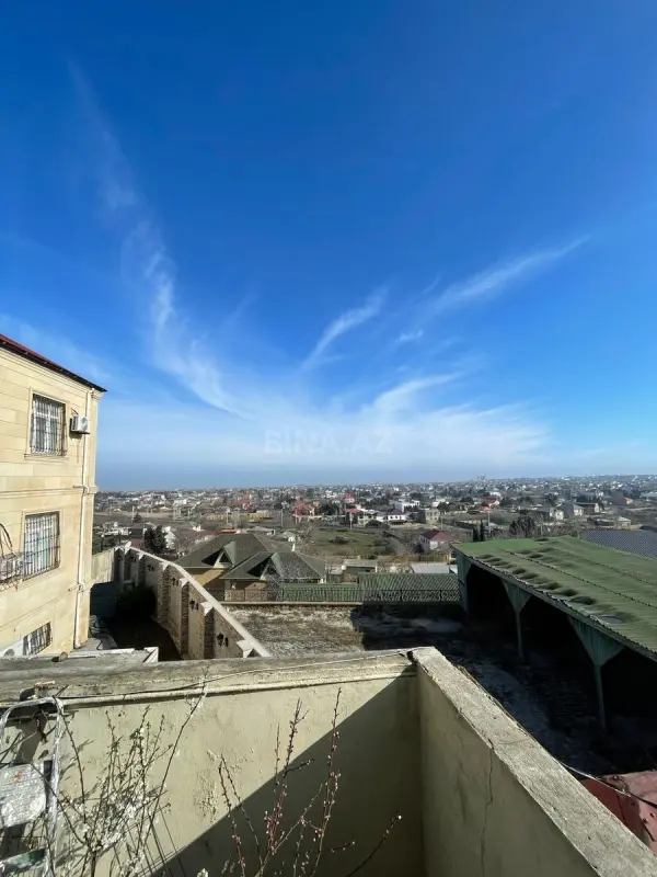 Satılır 5 otaqlı həyət evi 165 m²