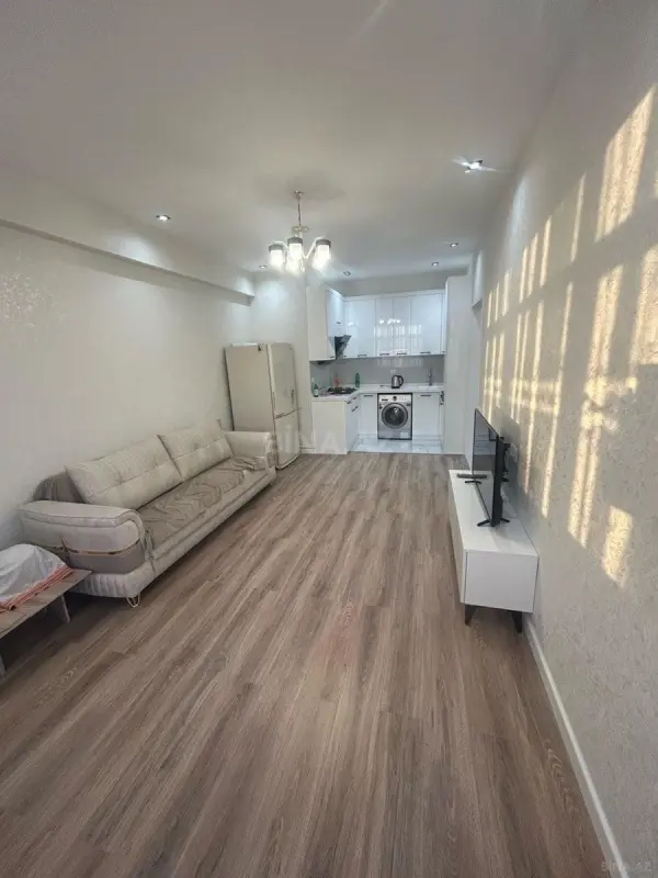 Kirayə verilir 2 otaqlı mənzil 56 m²