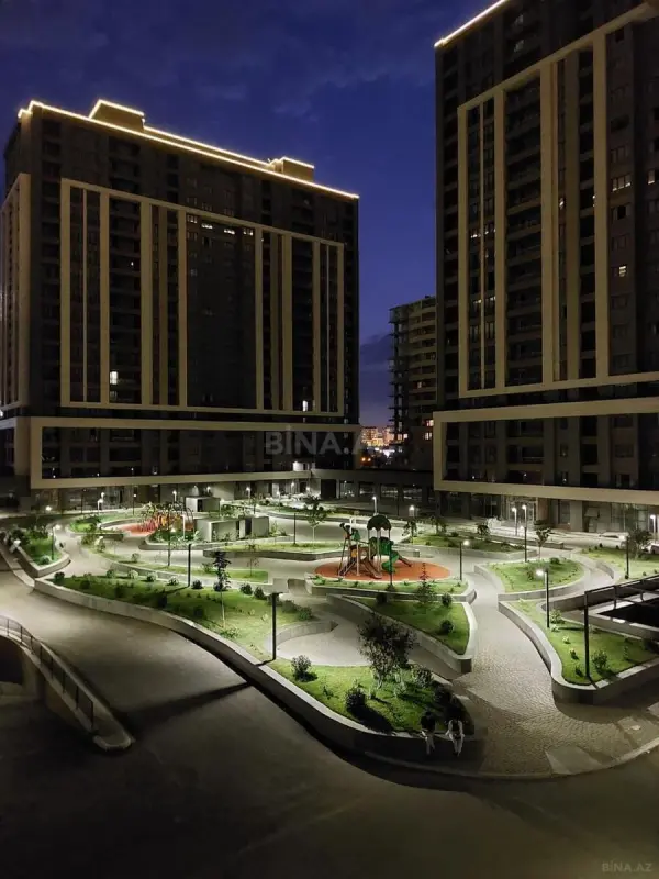 Satılır 3 otaqlı mənzil 170 m²