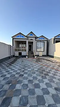 Satılır 4 otaqlı həyət evi 100 m² — Bakı 4 otaq 100.00 m²