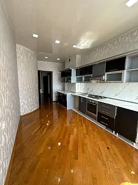Satılır 3 otaqlı mənzil 150 m² — Bakı 3 otaq 150.00 m²