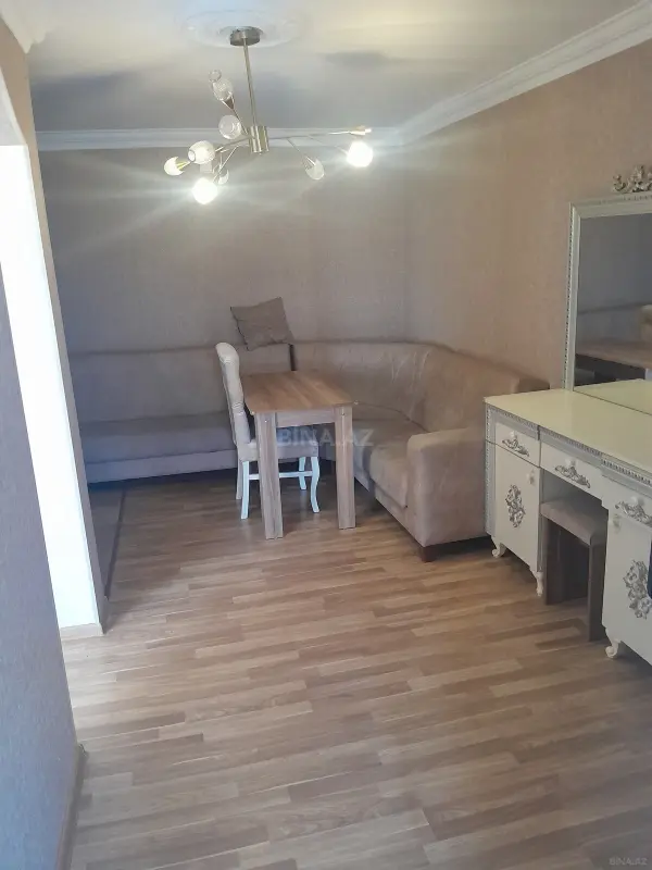 Kirayə verilir 2 otaqlı mənzil 40 m²