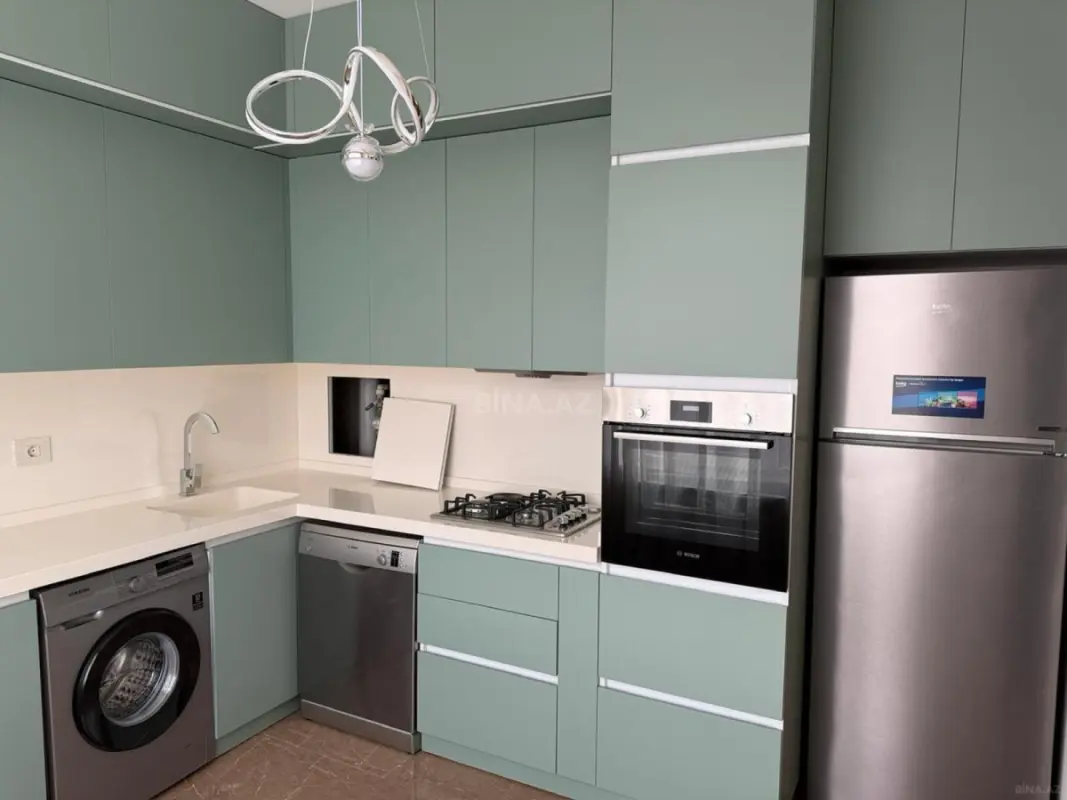 Kirayə verilir 2 otaqlı mənzil 80 m²