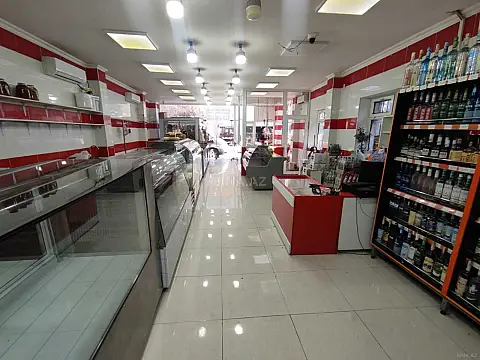 Satılır obyekt 130 m² — Bakı, 8-ci mikrorayon 130.00 m²
