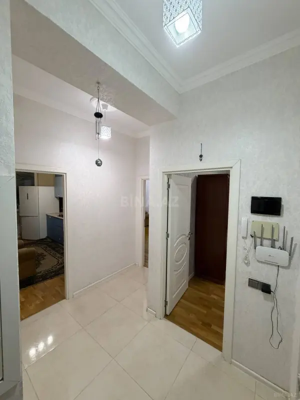 Kirayə verilir 2 otaqlı mənzil 68 m²