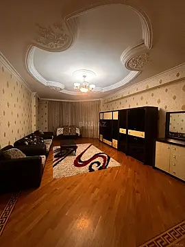Kirayə verilir 3 otaqlı mənzil 135 m² — Bakı 3 otaq 135.00 m²