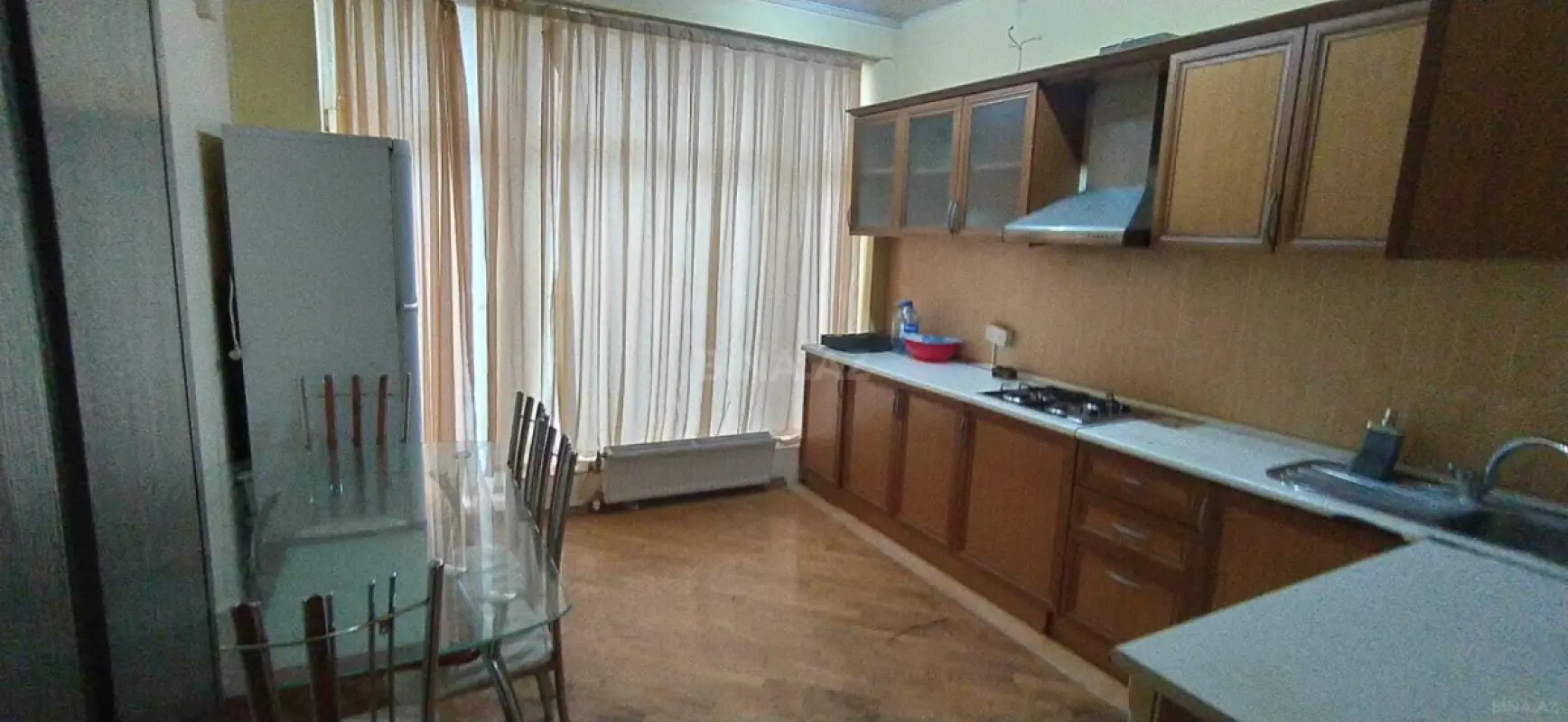 Kirayə verilir 2 otaqlı mənzil 80 m²