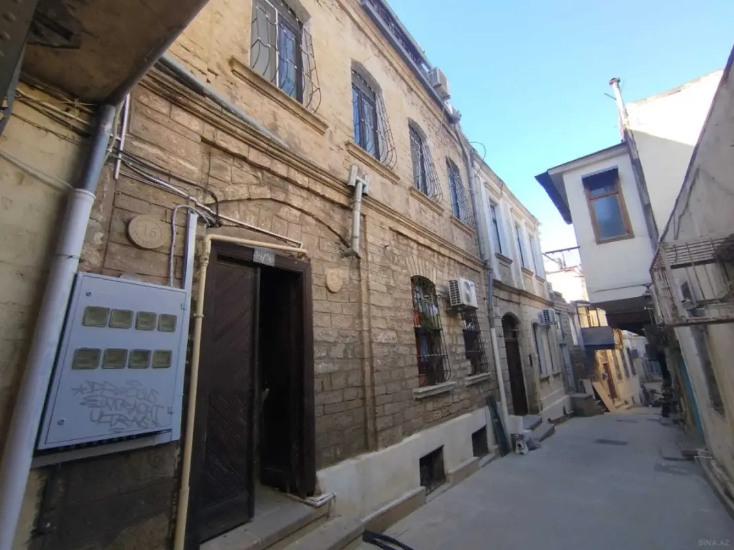 Satılır 1 otaqlı həyət evi 30 m²