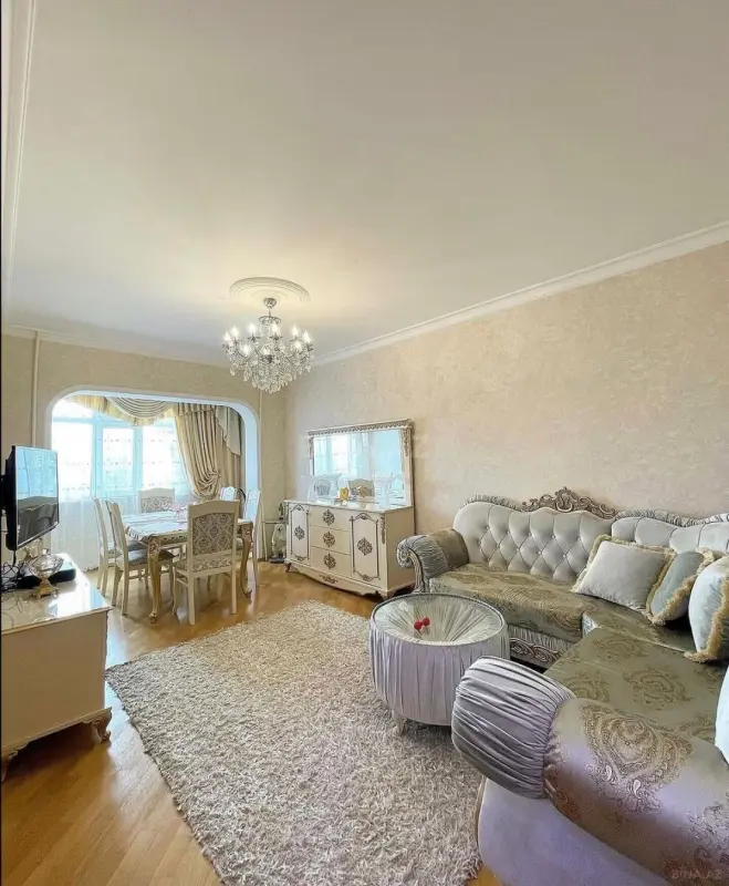 Satılır 3 otaqlı mənzil 92 m²