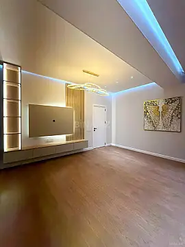 Satılır 4 otaqlı mənzil 130 m² — Bakı 4 otaq 130.00 m²