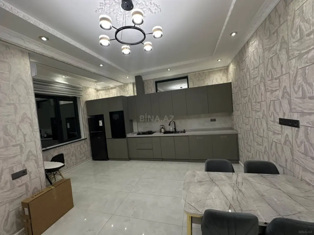 Satılır 3 otaqlı mənzil 137 m²