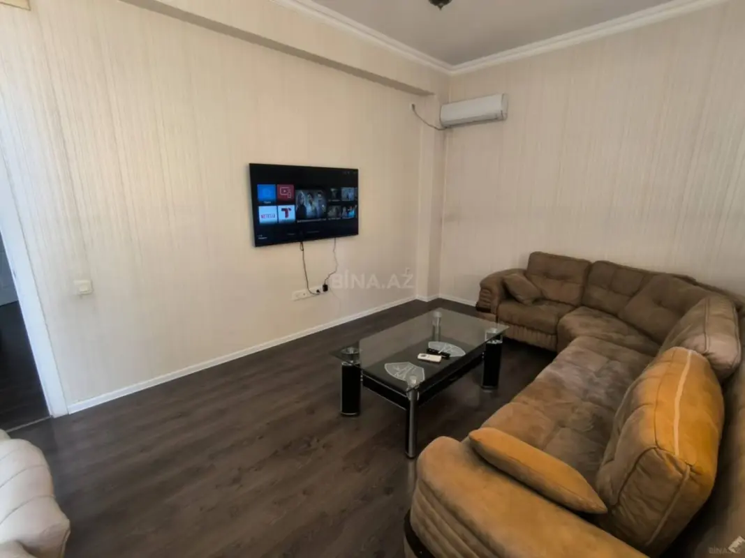 Kirayə verilir 2 otaqlı mənzil 62 m²