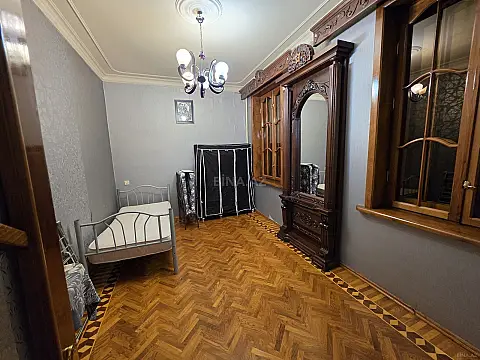 Kirayə verilir 3 otaqlı mənzil 80 m² — Bakı 3 otaq 80.00 m²