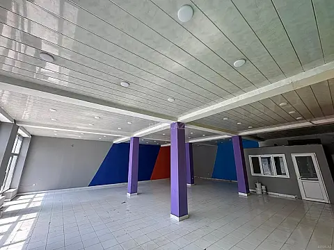 Kirayə verilir obyekt 200 m² — Bakı, Bakıxanov 200.00 m²
