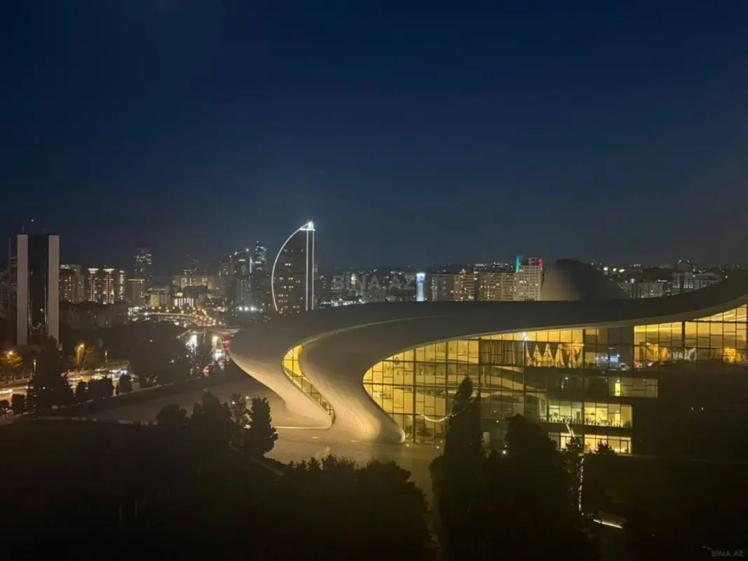 Kirayə verilir 3 otaqlı mənzil 150 m²