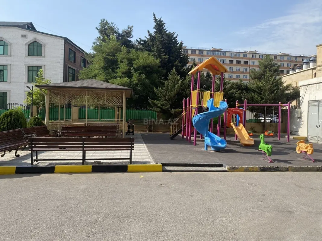 Satılır 2 otaqlı mənzil 80 m²