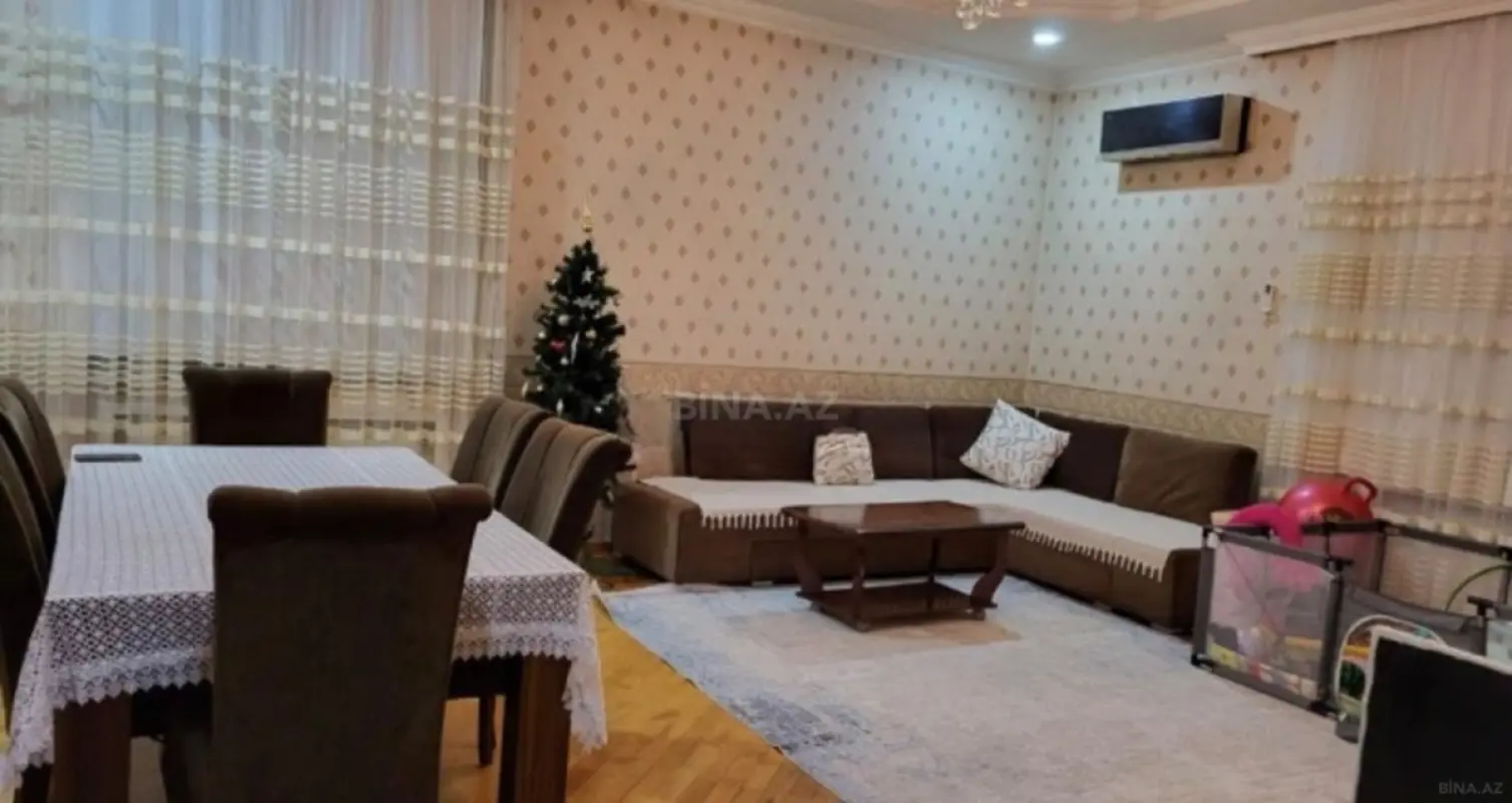 Kirayə verilir 2 otaqlı mənzil 105 m²