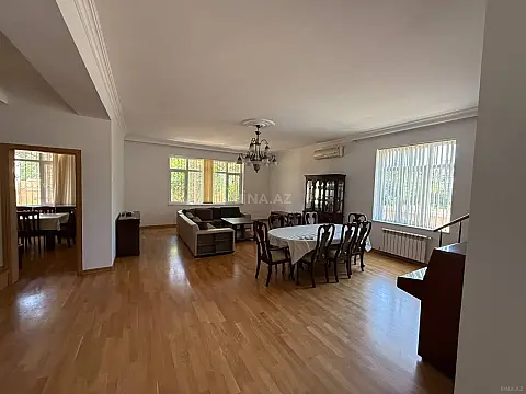 Kirayə verilir 9 otaqlı həyət evi 450 m² — Bakı, Səbail 9 otaq 450.00 m²