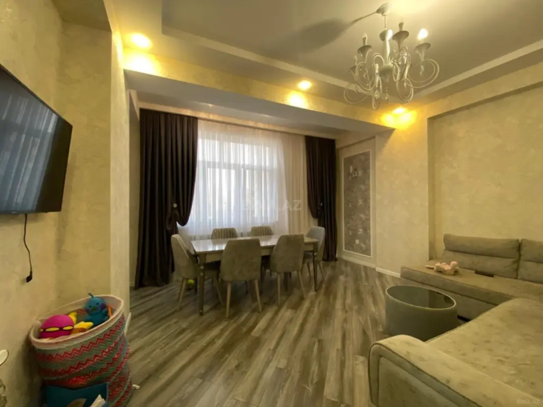 Kirayə verilir 2 otaqlı mənzil 80 m²