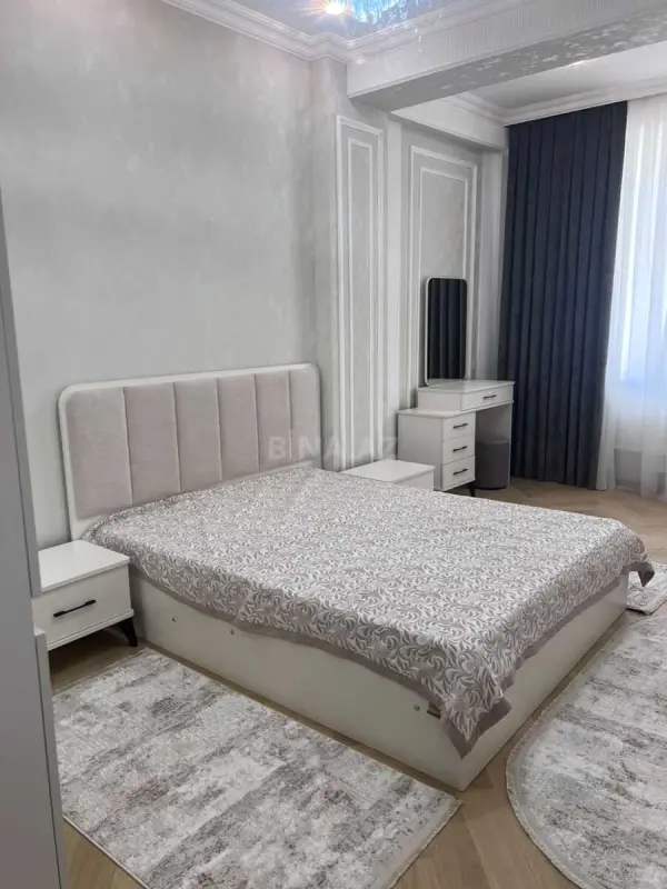 Kirayə verilir 2 otaqlı mənzil 80 m²