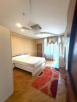 Satılır 3 otaqlı mənzil 146 m² — Bakı 3 otaq 146.00 m²