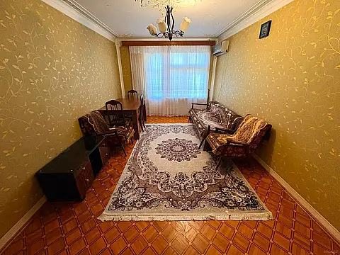 Satılır 4 otaqlı mənzil 100 m² — Bakı, Həzi Aslanov qəs. 4 otaq 100.00 m²