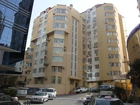 Kirayə verilir 4 otaqlı mənzil 150 m² — Bakı 4 otaq 150.00 m²