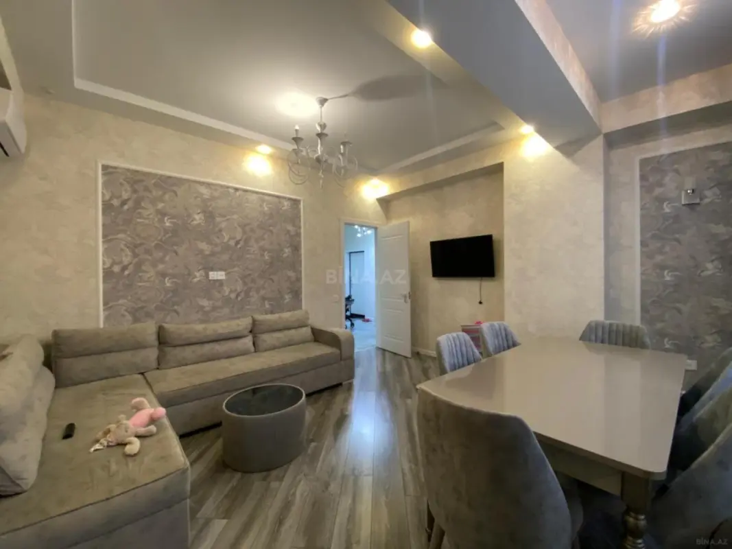 Kirayə verilir 2 otaqlı mənzil 86 m²