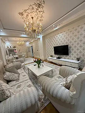 Satılır 3 otaqlı mənzil 161 m² — Bakı, Əhmədli 3 otaq 161.00 m²