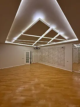 Satılır 3 otaqlı mənzil 147 m² — Bakı 3 otaq 147.00 m²