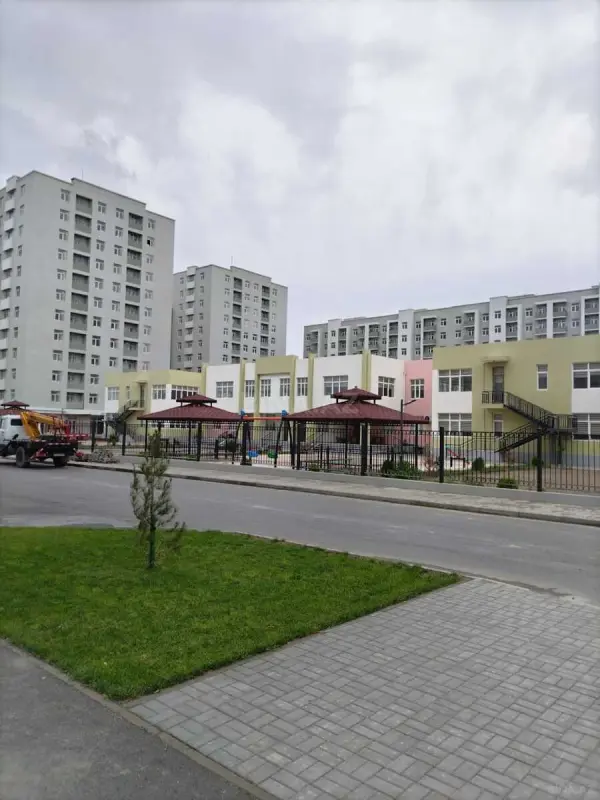 Satılır 2 otaqlı mənzil 56 m²