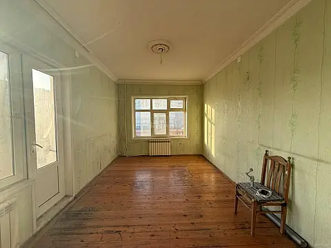 Satılır 2 otaqlı mənzil 65 m² — Bakı, 8-ci kilometr 2 otaq 65.00 m²