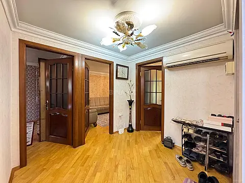 Satılır 4 otaqlı mənzil 100 m² — Bakı 4 otaq 100.00 m²