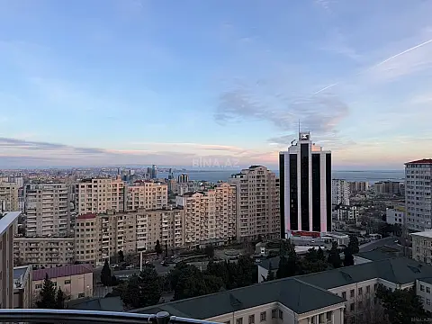 Satılır 3 otaqlı mənzil 175 m² — Bakı 3 otaq 175.00 m²
