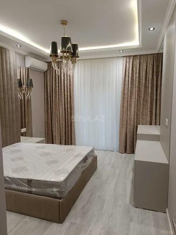 Kirayə verilir 2 otaqlı mənzil 80 m²