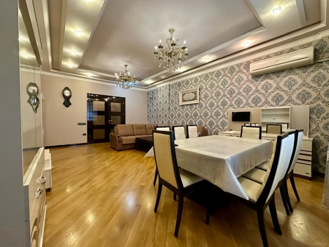 Kirayə verilir 3 otaqlı mənzil 145 m²