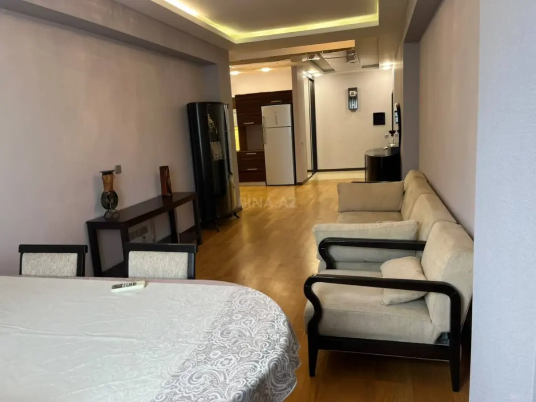 Satılır 3 otaqlı mənzil 98 m²