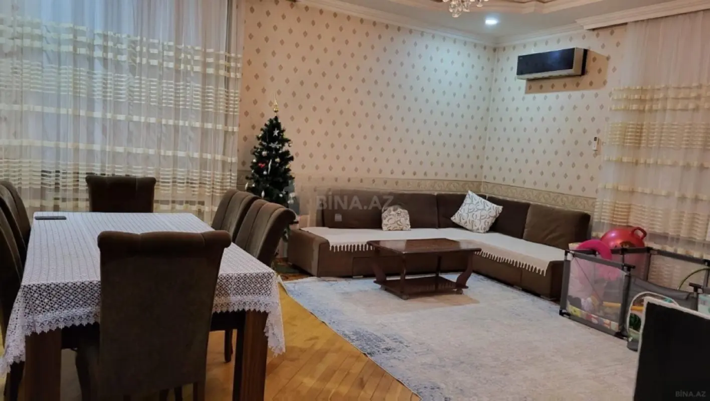 Kirayə verilir 2 otaqlı mənzil 105 m²