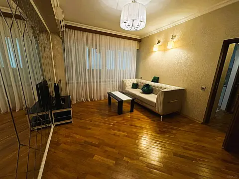 Kirayə verilir 2 otaqlı mənzil 70 m² — Bakı, Bayıl 2 otaq 70.00 m²