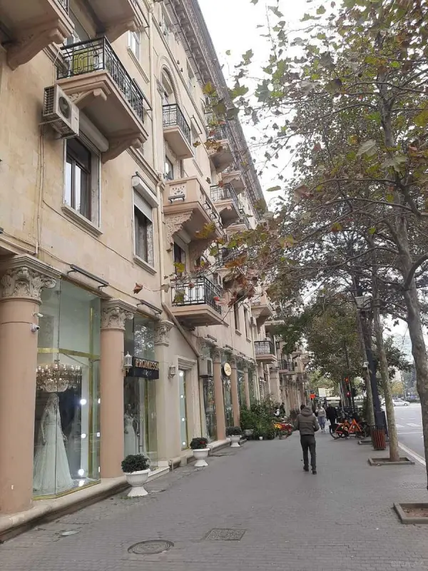 Kirayə verilir 3 otaqlı mənzil 90 m²