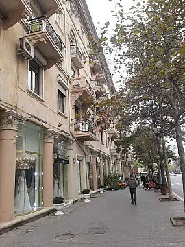 Kirayə verilir 3 otaqlı mənzil 90 m² — Bakı, Nizami 3 otaq 90.00 m²