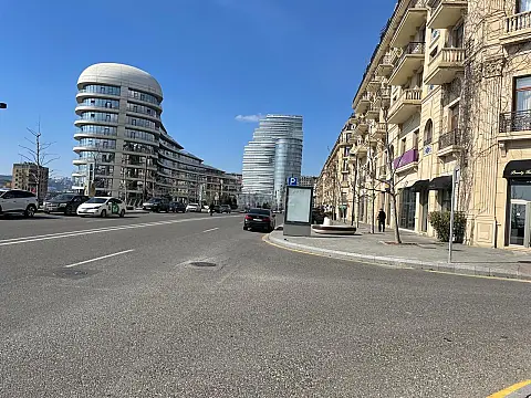 Kirayə verilir 3 otaqlı mənzil 132 m² — Bakı, Xətai 3 otaq 132.00 m²