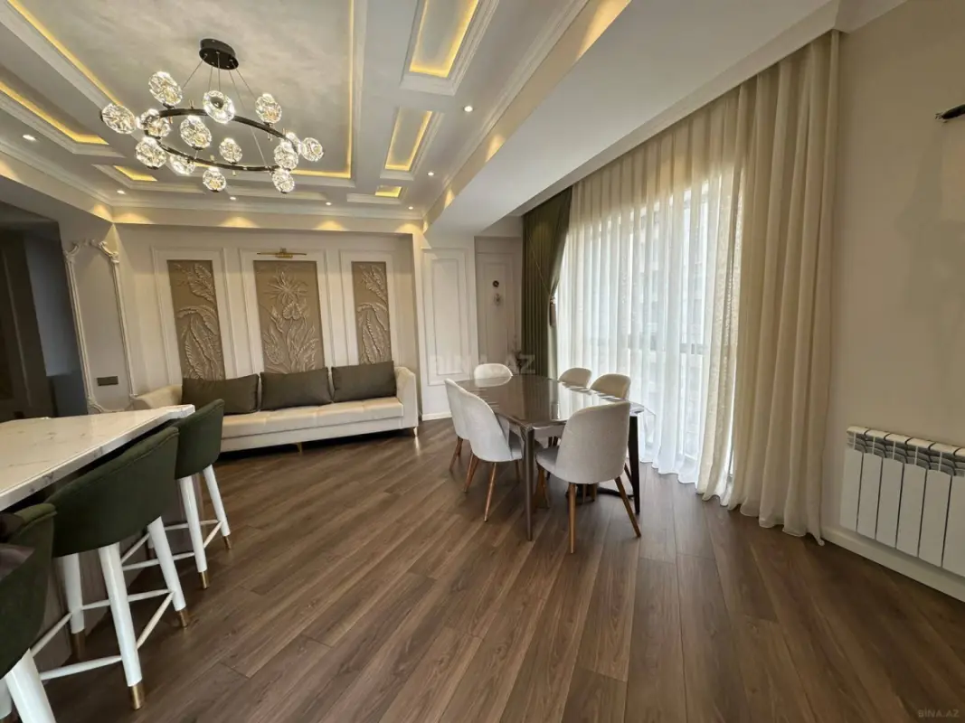 Satılır 4 otaqlı mənzil 128 m²