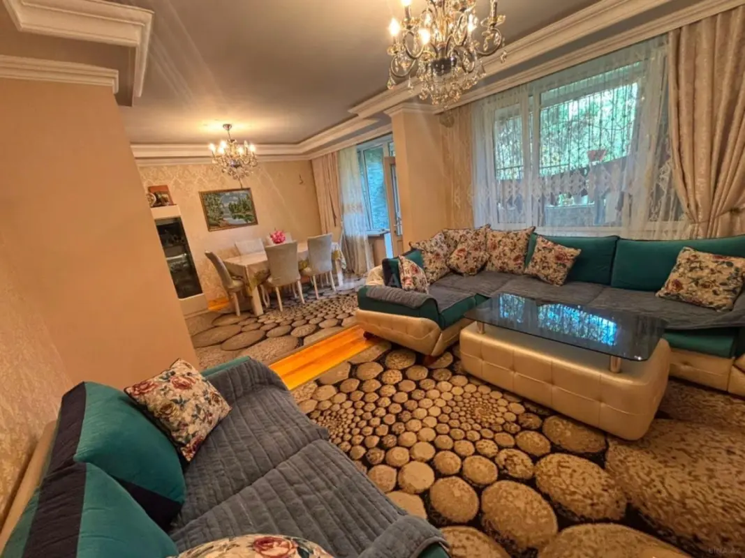 Satılır 4 otaqlı mənzil 110 m²