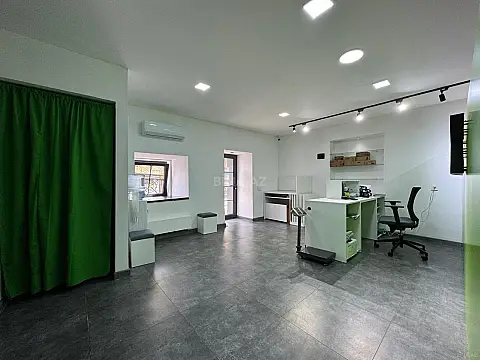 Satılır obyekt 40 m² — Bakı 40.00 m²