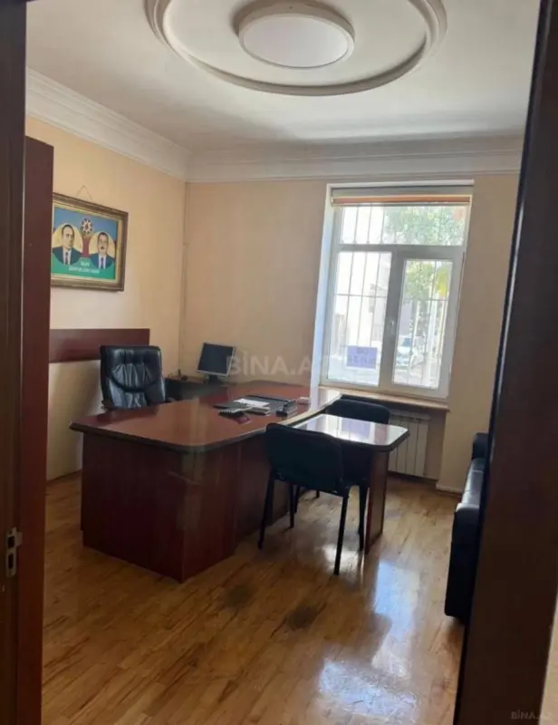 Kirayə verilir 4 otaqlı ofis 90 m²